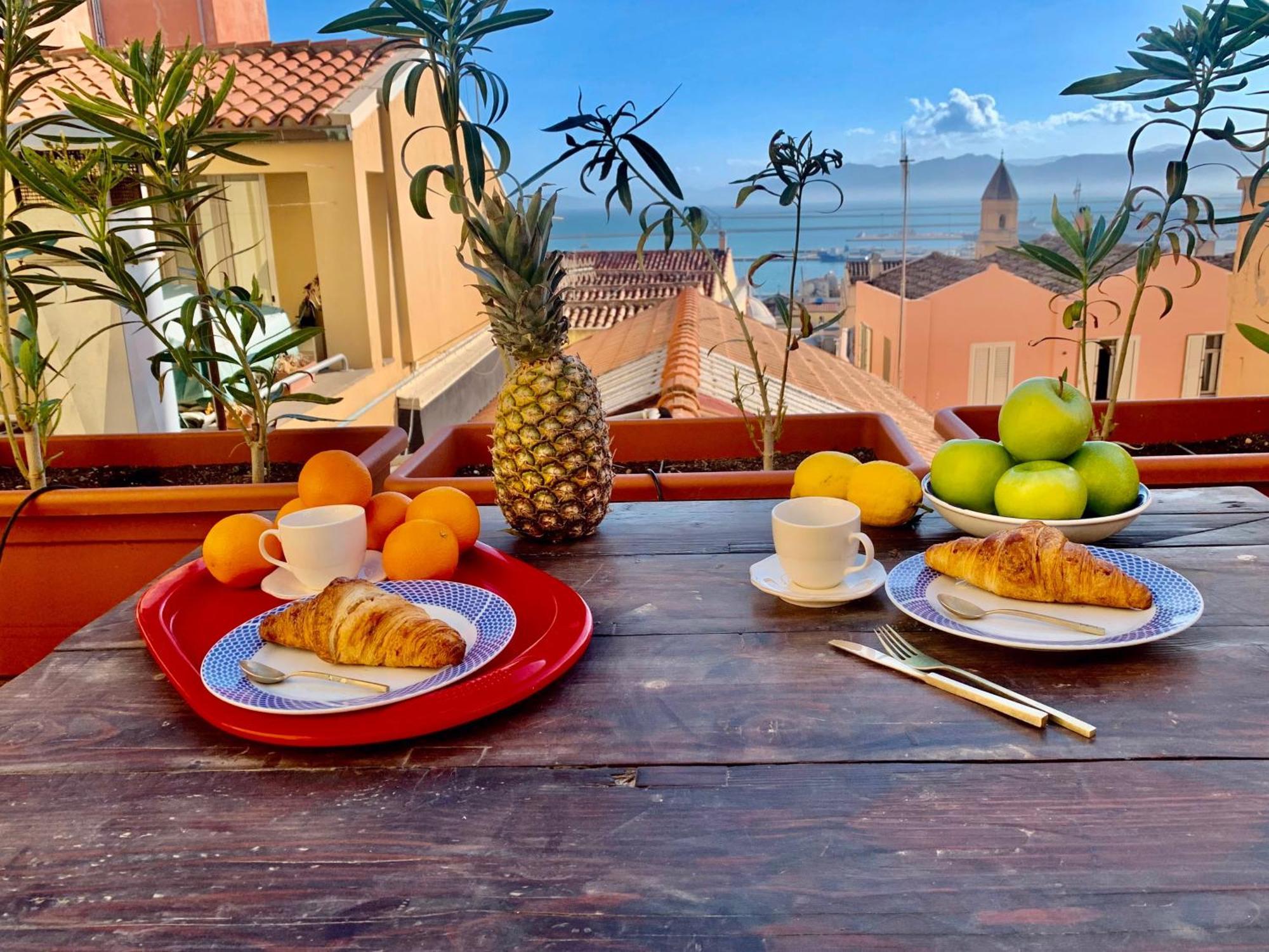 Oasi Urbana Con Terrazza E Vista Apartment กาญารี ภายนอก รูปภาพ